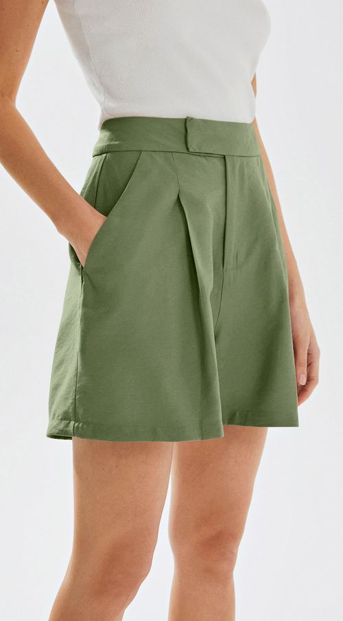 Shorts Iódice Reto Com Pregas Verde
