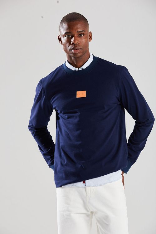 Blusa Gola Redonda Manga Longa Detalhe Etiqueta Azul Marinho