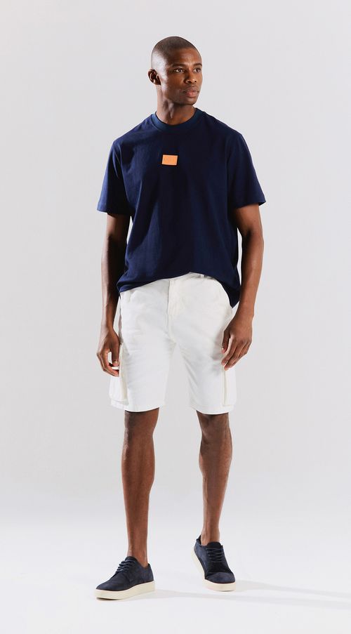 Camiseta Oversized Decote Redondo Detalhe Etiqueta Azul Marinho