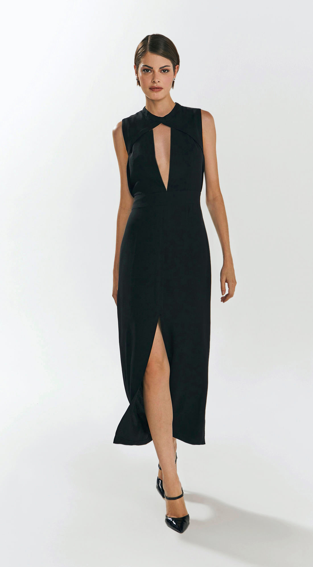 Vestido Iódice Longo Gola Alta Com Fenda Preto