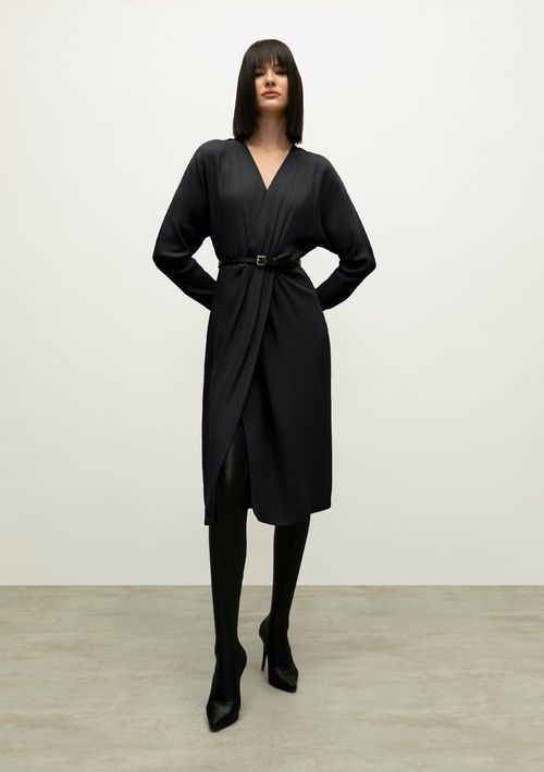 Vestido Iódice Midi Decote V Torção Frente Preto