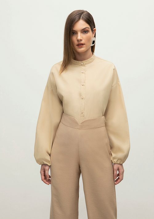 Blusa Iódice Decote Redondo Manga Longa Com Botão Bege