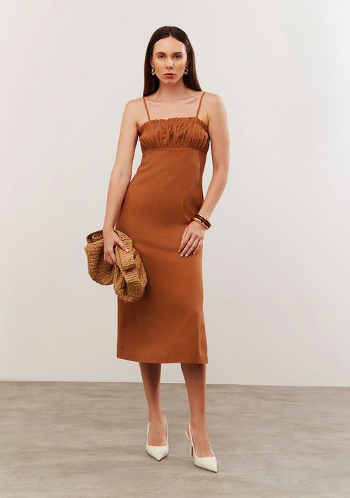 Vestido Iódice Midi Decote Reto Com Franzido Marrom