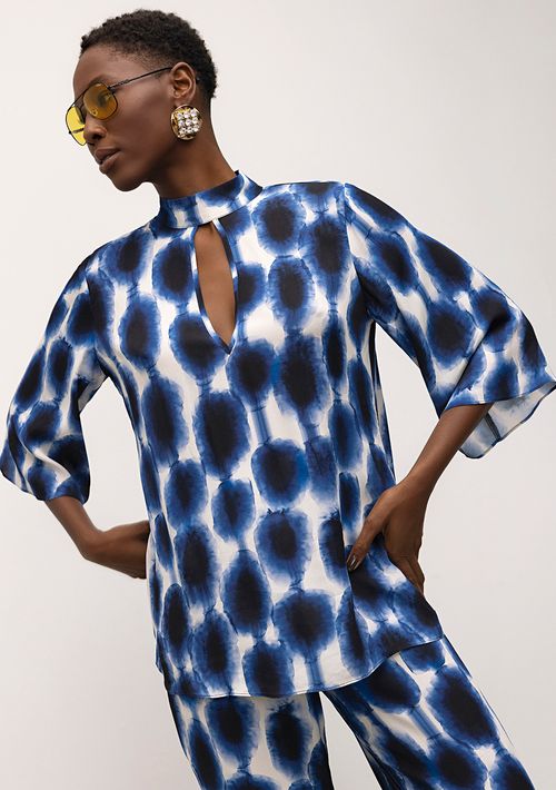 Blusa Iódice Gola Alta Manga Longa Abertura Frente Azul