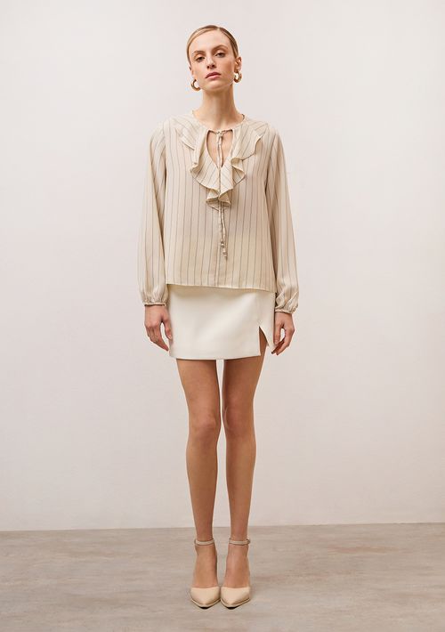 Blusa Iódice Decote V Manga Longa Com Botão Cru