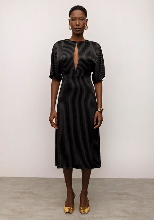 Vestido Iódice Midi Decote V Abertura Frente Preto