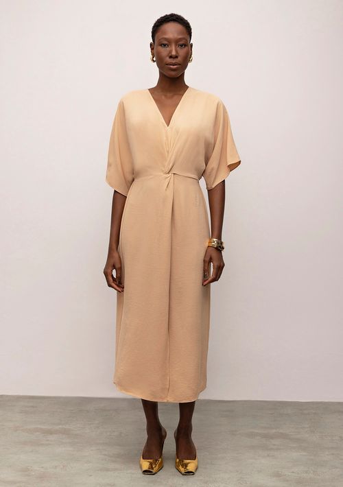Vestido Iódice Midi Decote V Com Torção Frente Marrom