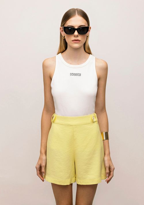 Shorts Iódice Linha A Detalhe Botão Amarelo