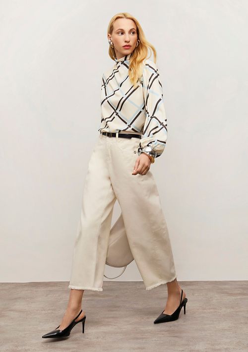 Blusa Iódice Solta Gola Alta Manga Longa Padrão Off White