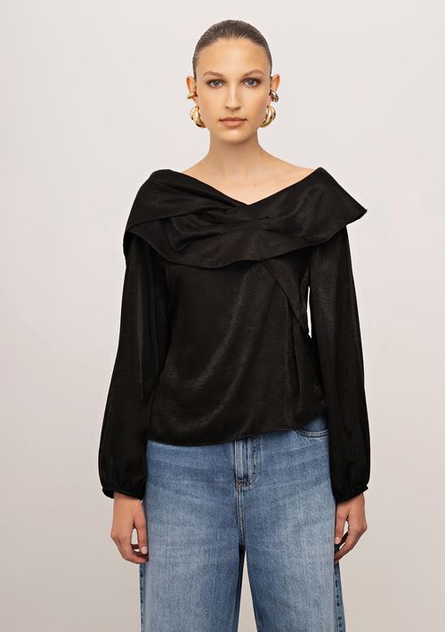 Blusa Iódice Solta Decote Transpassado Manga Longa Padrão Preto