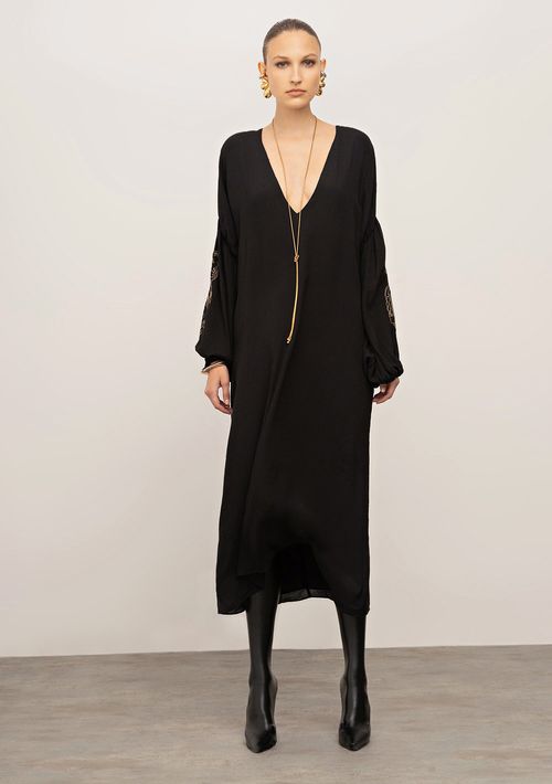 Vestido Iódice Solto Decote V Manga Longa Midi Preto