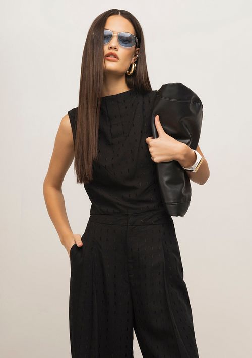 Regata Iódice Ajustada Gola Alta Cropped Preto