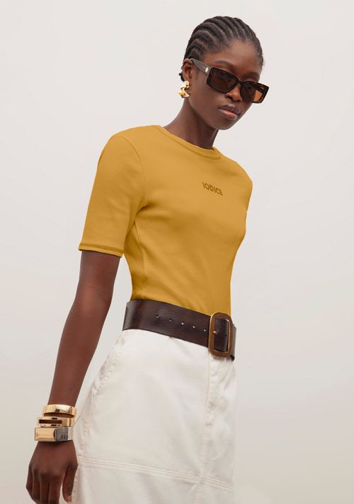 Blusa Iódice Decote Redondo Manga Curta Bordado Frente Marrom