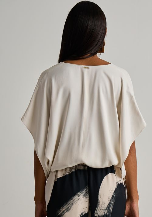 Blusa Iódice Solta Decote V Manga Curta Cropped Off White