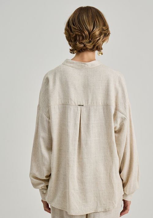 Camisa Iódice Solta Decote V Manga Longa Alongada Off White