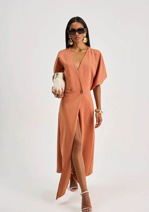 Vestido Iódice Solto Decote V Manga Curta Midi Marrom
