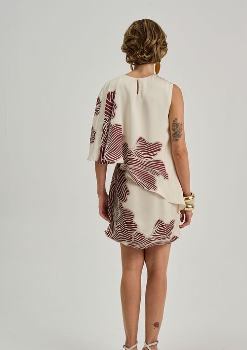 Vestido Iódice Ajustado Decote Careca Manga Curta Curto Vermelho