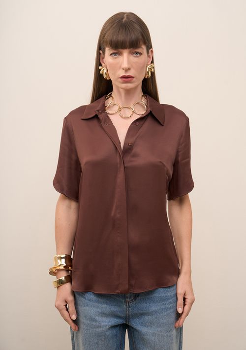 Camisa Iódice Ajustada Gola Clássica Manga Curta Padrão Marrom