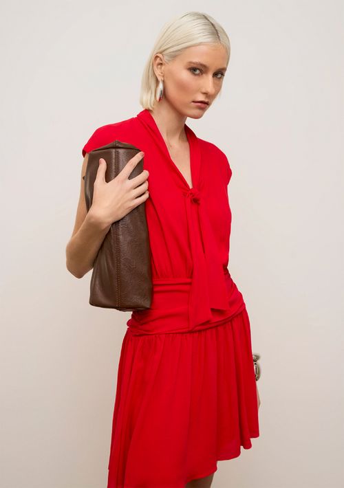 Vestido Iódice Ajustado Decote V Sem Manga Curto Vermelho