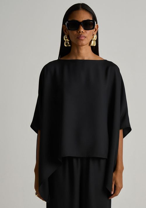 Blusa Iódice Solta Decote Careca Manga Curta Padrão Preto