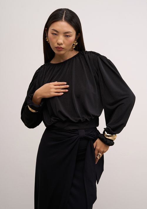 Blusa Iódice Solta Decote Careca Manga Longa Cropped Preto