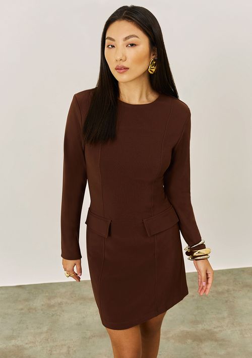 Vestido Iódice Ajustado Decote Canoa Manga Longa Curto Marrom