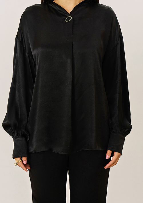 Blusa Iódice Solta Decote Transpassado Manga Longa Padrão Preto