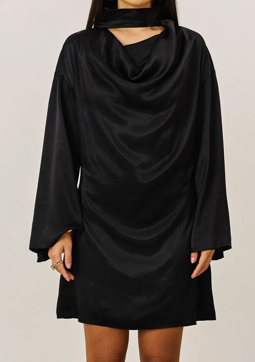Vestido Iódice Solto Decote V Manga Longa Curto Preto