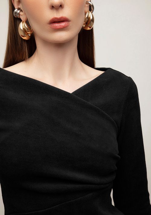 Blusa Iódice Ajustada Decote Transpassado Manga Longa Padrão Preto