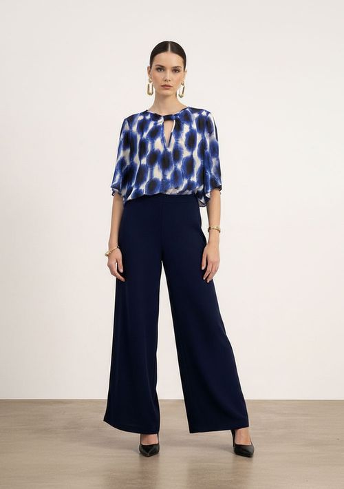 Blusa Solta Decote Careca Manga Curta Padrão Azul