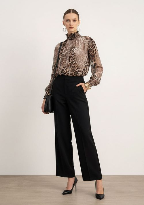 Blusa Solta Gola Alta Manga Longa Padrão Marrom