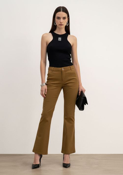 Calça Boot Cut Média Marrom