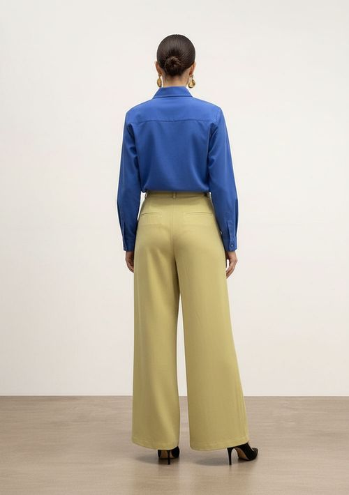 Camisa Solta Gola Tradicional Manga Longa Padrão Azul