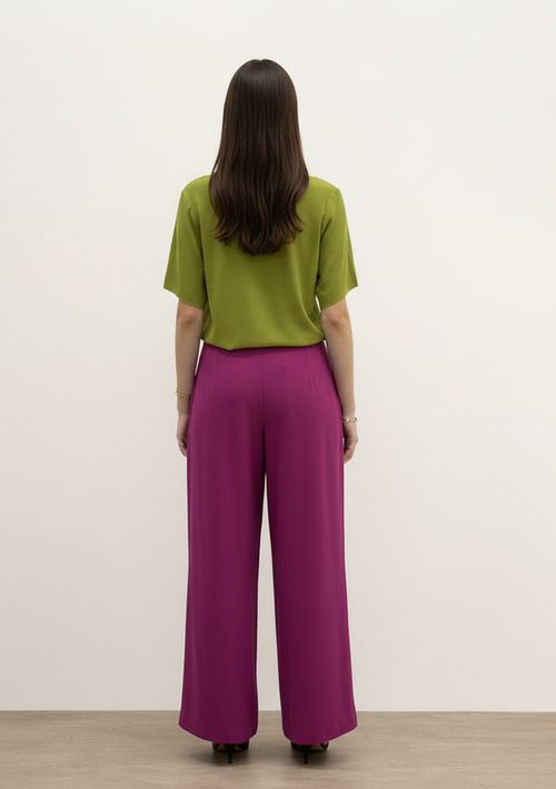 Blusa Solta Decote Careca Manga Curta Padrão Verde