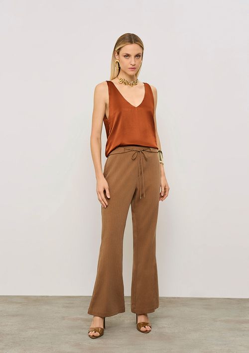 Regata Iódice Solta Decote V Padrão Marrom